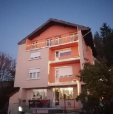 Holiday home Вила Графити Dospat