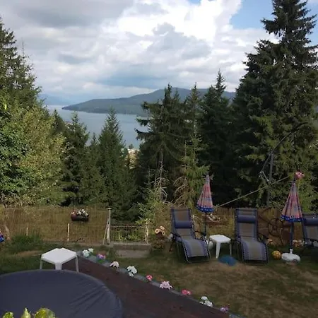 Holiday home Вила Графити Dospat