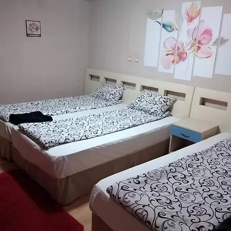 Holiday home Вила Графити Dospat